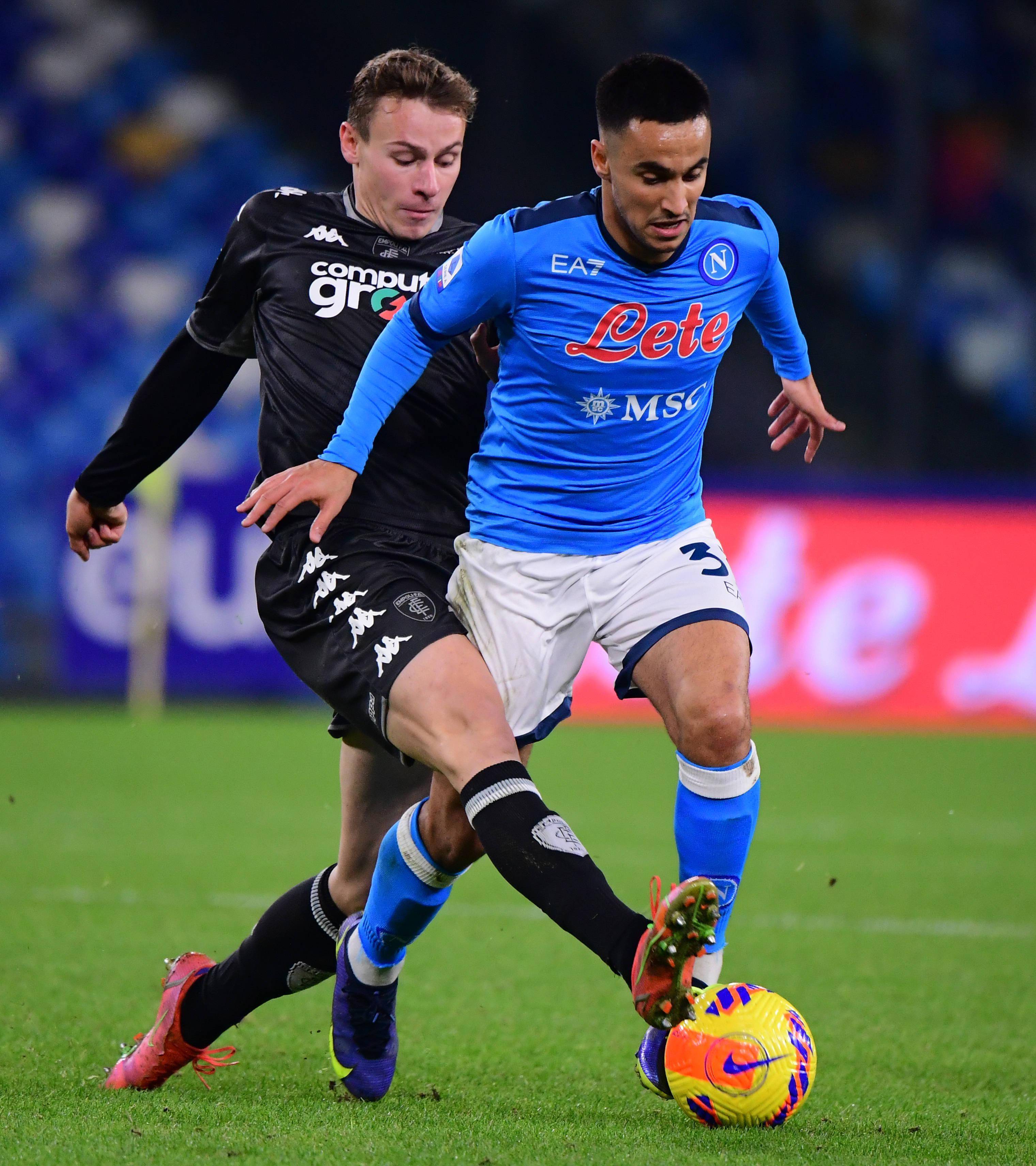 包含风云突变纽卡斯尔关键时刻内部沟通夏洛特黄蜂造点机会备战意甲，今夜那不勒斯绝杀压哨直接炸裂的词条