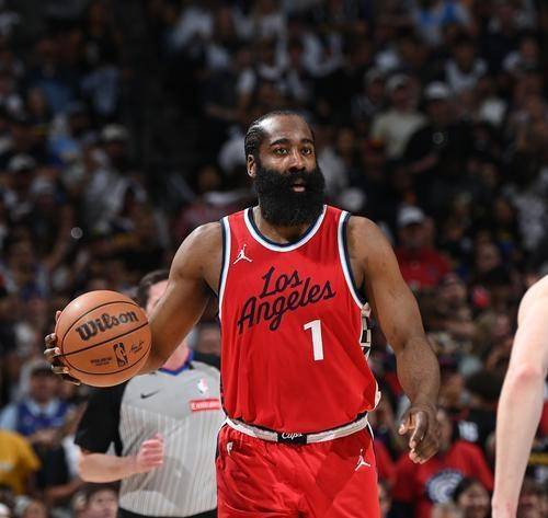 JBO竞博- 车王舒马赫去世 