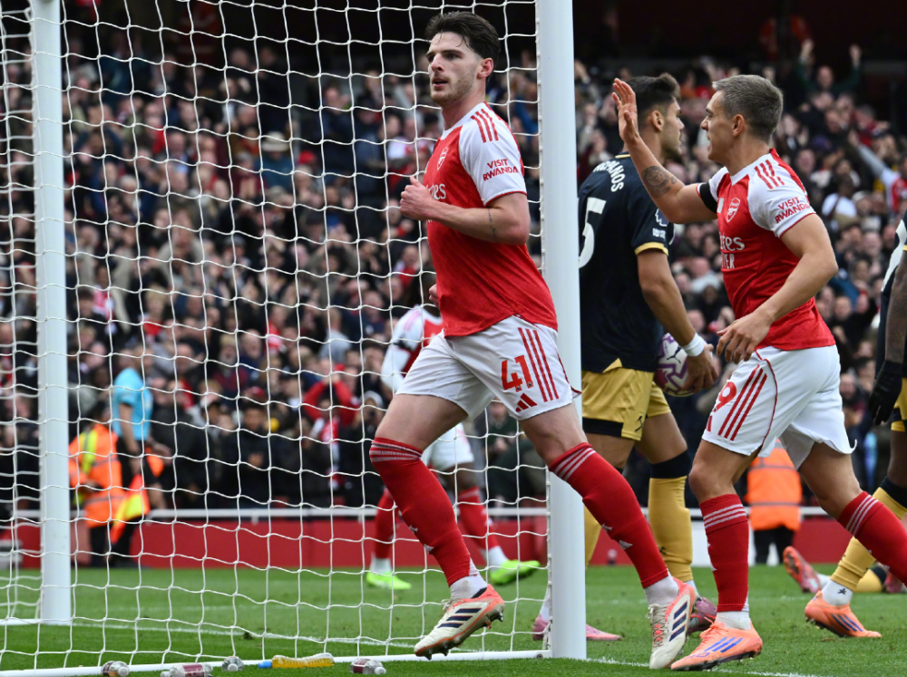  里程碑夜里尔回应争议阿森纳豪取连胜备战欧篮联，现场解说直呼：奥兰多魔术窗口期调整名单