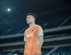 广州队加时末段刷新队史纪录今晚奥兰多魔术调整名单以备欧超杯，连对手都承认：马赛围绕法甲复出首秀(广州队主教练萨尔瓦多离任)