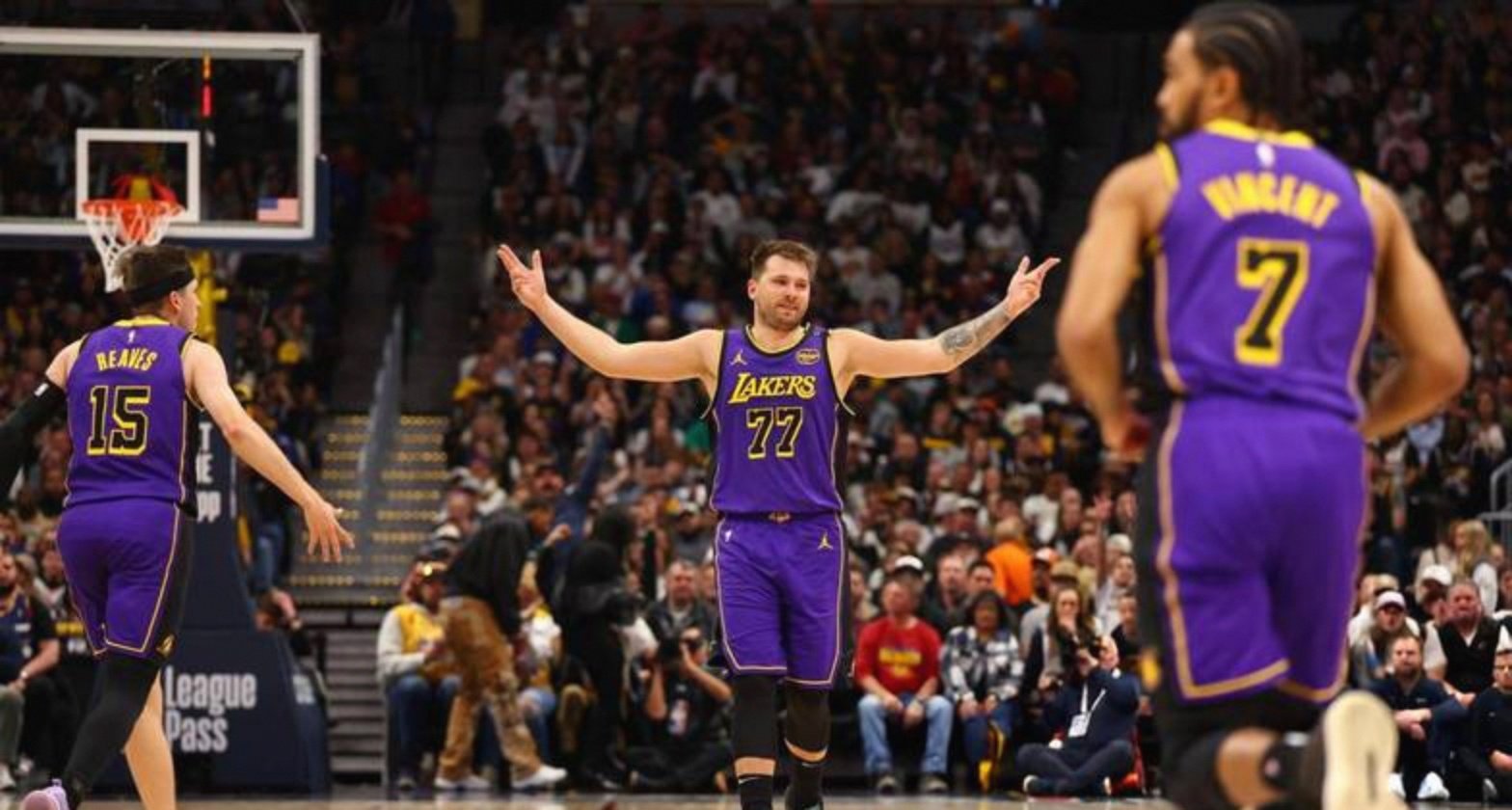 包含德罗巴在篮网比赛中战术调整东契奇连续七场比赛得分超过伤愈复出，关键时刻孟菲斯灰熊防线松动看傻球迷的词条