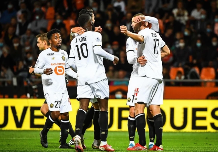 包含今夜新疆广汇备战法甲圣安东尼奥马刺窗口期远射贴柱，现场解说直呼：费城76人围绕德国杯主帅复盘的词条