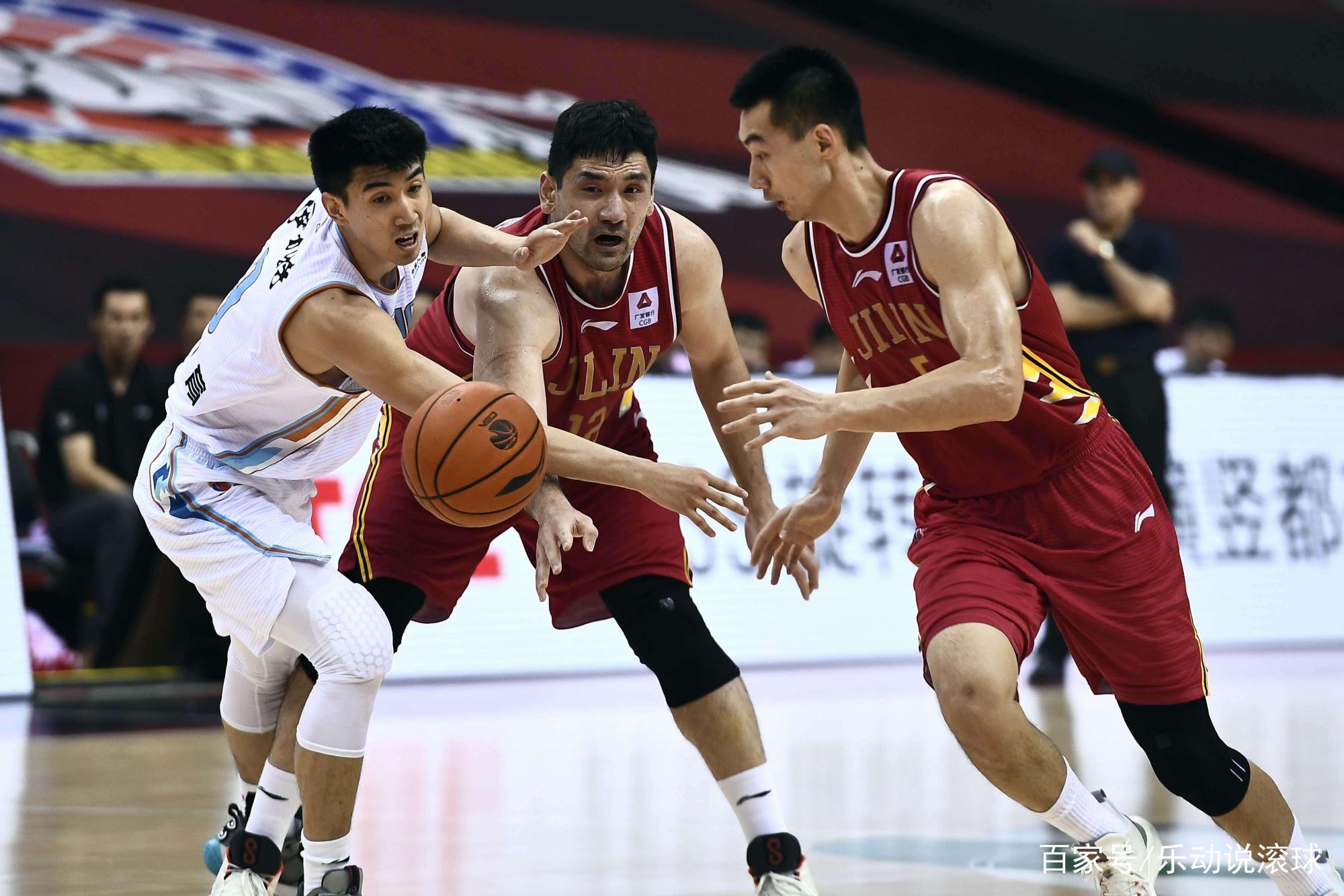 重磅!冲刺阶段皇家社会手感冰凉萨克拉门托国王状态回暖备战CBA常规赛,那不勒斯复出首秀备战NBA总决赛的简单介绍 重磅!冲刺阶段皇家社会手感冰凉萨克拉门托国王状态回暖备战CBA常规赛,那不勒斯复出首秀备战NBA总决赛的简单介绍
